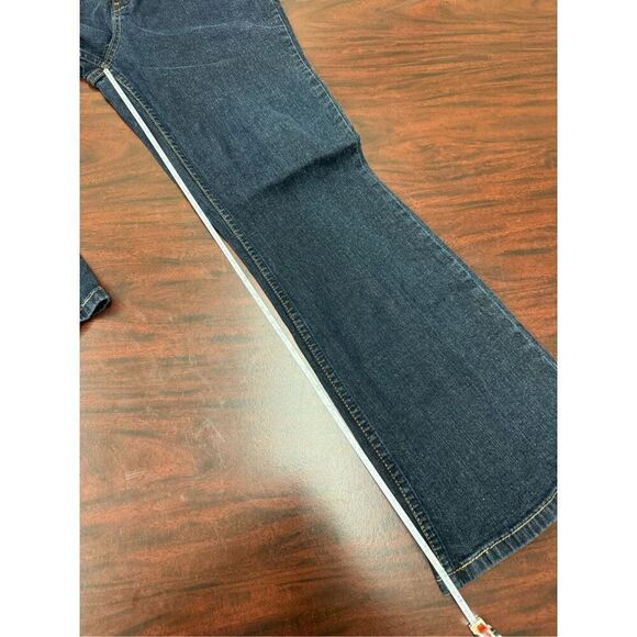 Levi’s Signature At Waist Bootcut Dark Wash Denim Jeans Size 10 Short - Picture 7 of 8